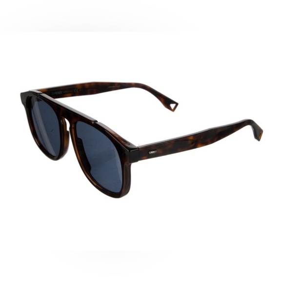 FENDI Wayfarer Sunglasses - Picture 2 of 4